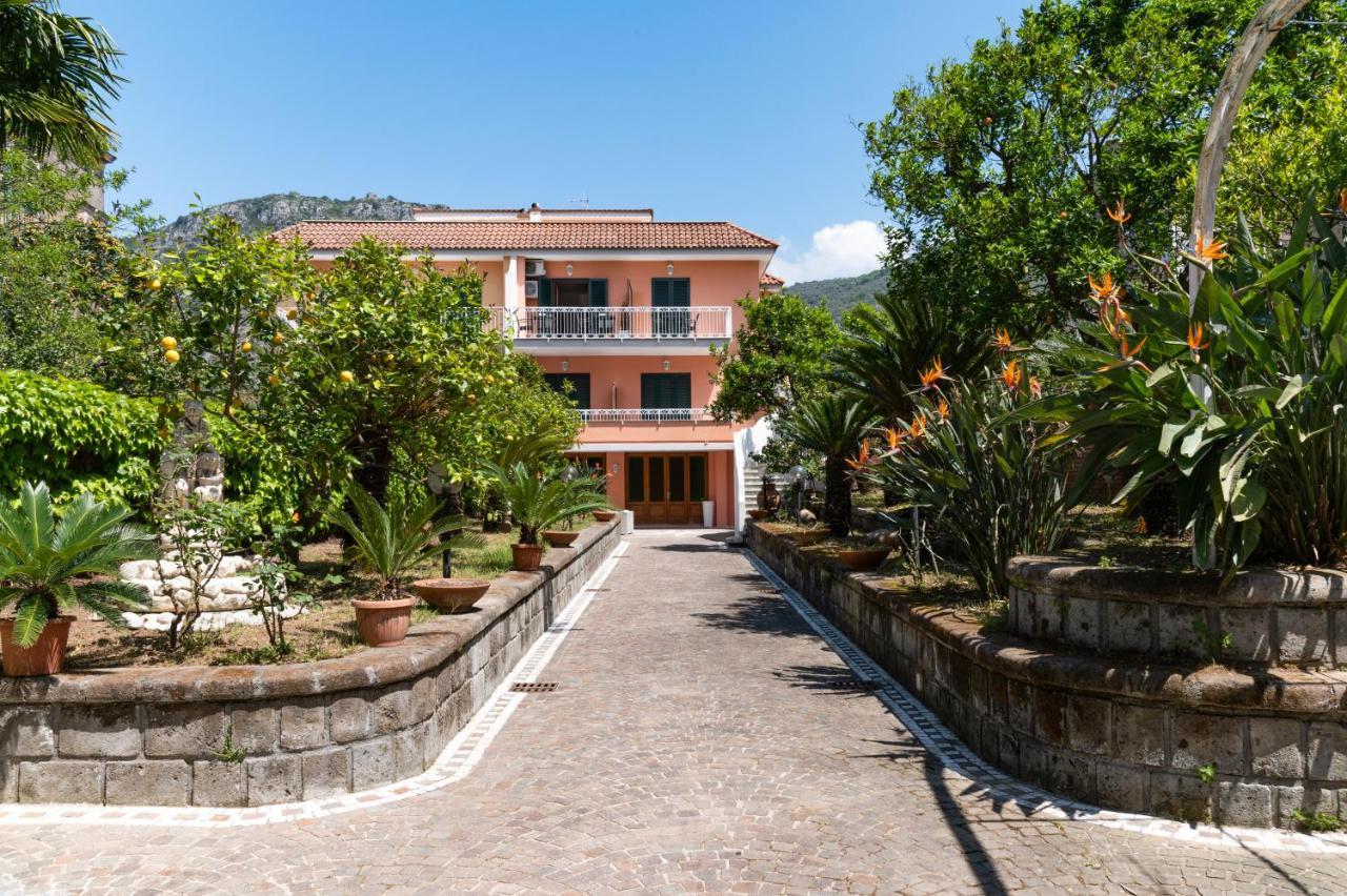 Villa Francesca Relais 皮雅诺迪索伦托 外观 照片