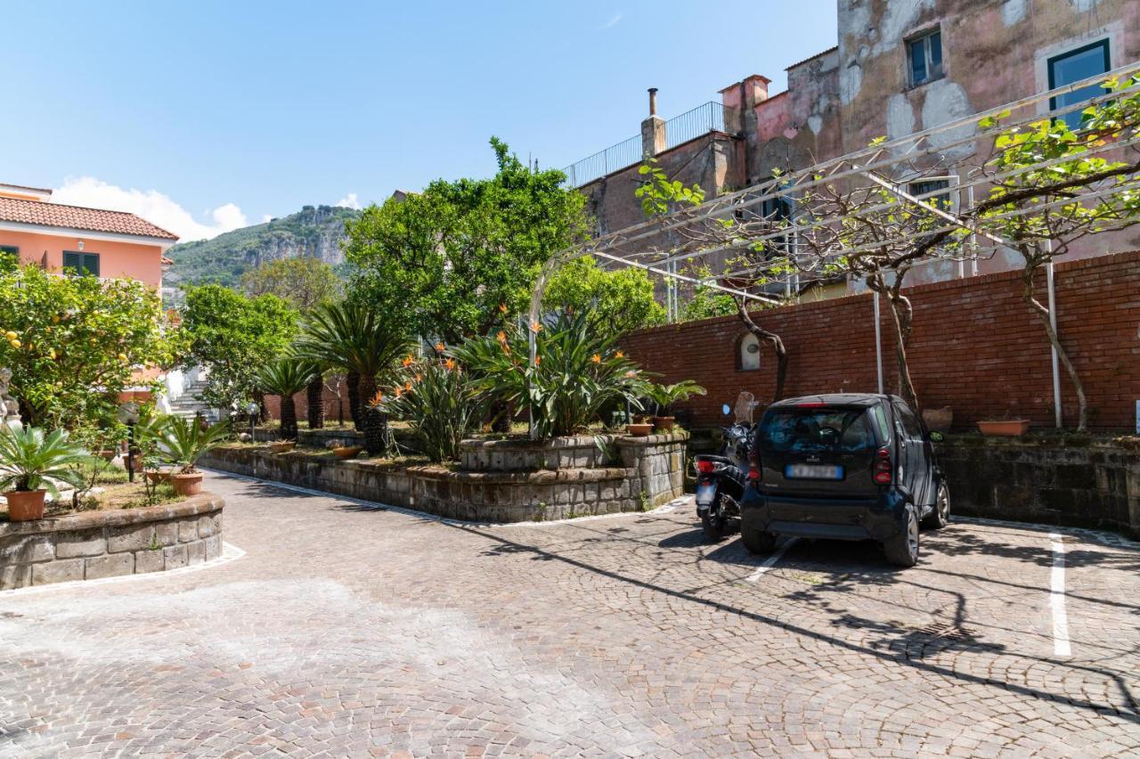 Villa Francesca Relais 皮雅诺迪索伦托 外观 照片